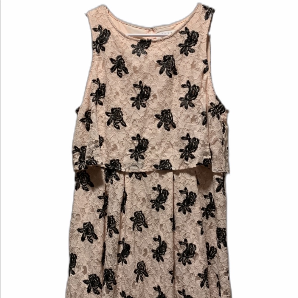 NWOT Elle Dress Size 14 Sleeveless Tank Pink